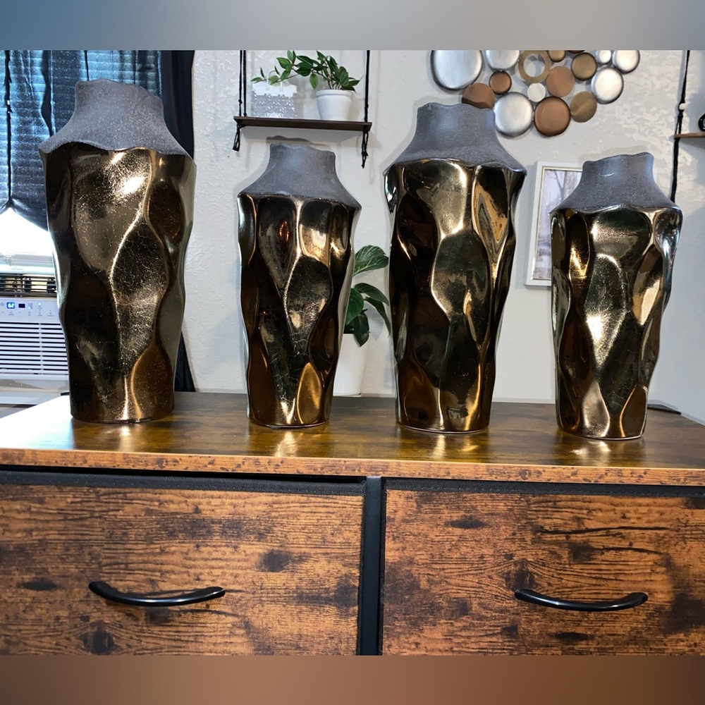 4....Brand new Vases (2) BIG VASES & (2) SMALL VASES from ELK HOME